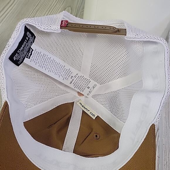 Levi's Brown and White Snapback FlexFit Trucker Hat - Picture 7 of 11